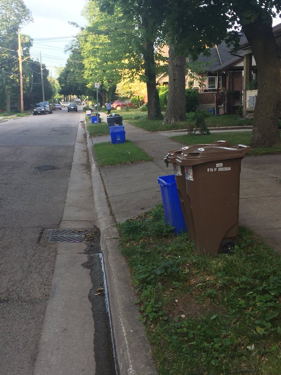 oevca's tweet photo. Long days mean more opportunity to celebrate the special things. Happy #GarbageEve #oevldn.
#summersolstice https://t.co/aqW5JIvlCT