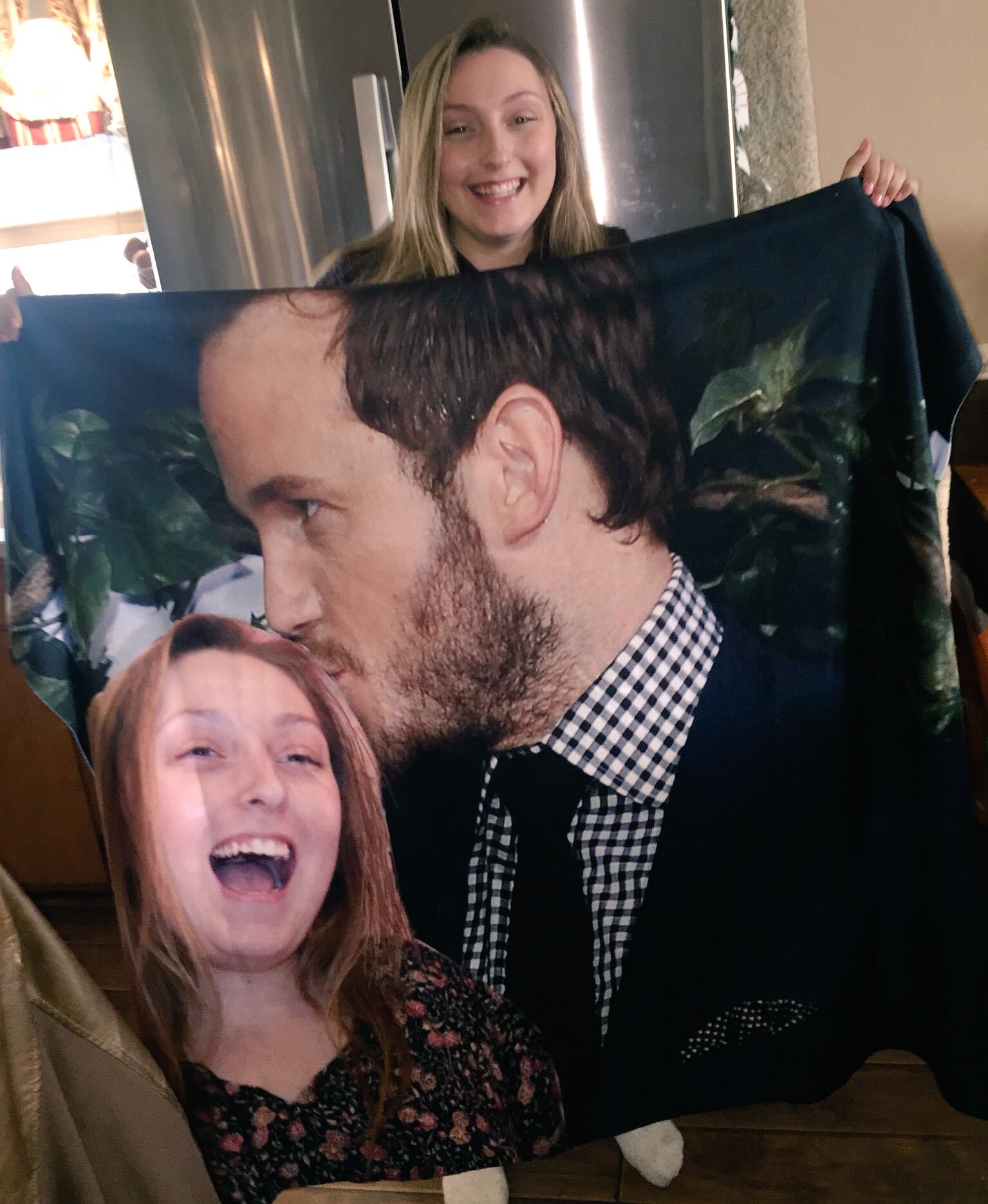 I love my man THIS much. Happy Birthday, Chris Pratt! You are the light of my life 
