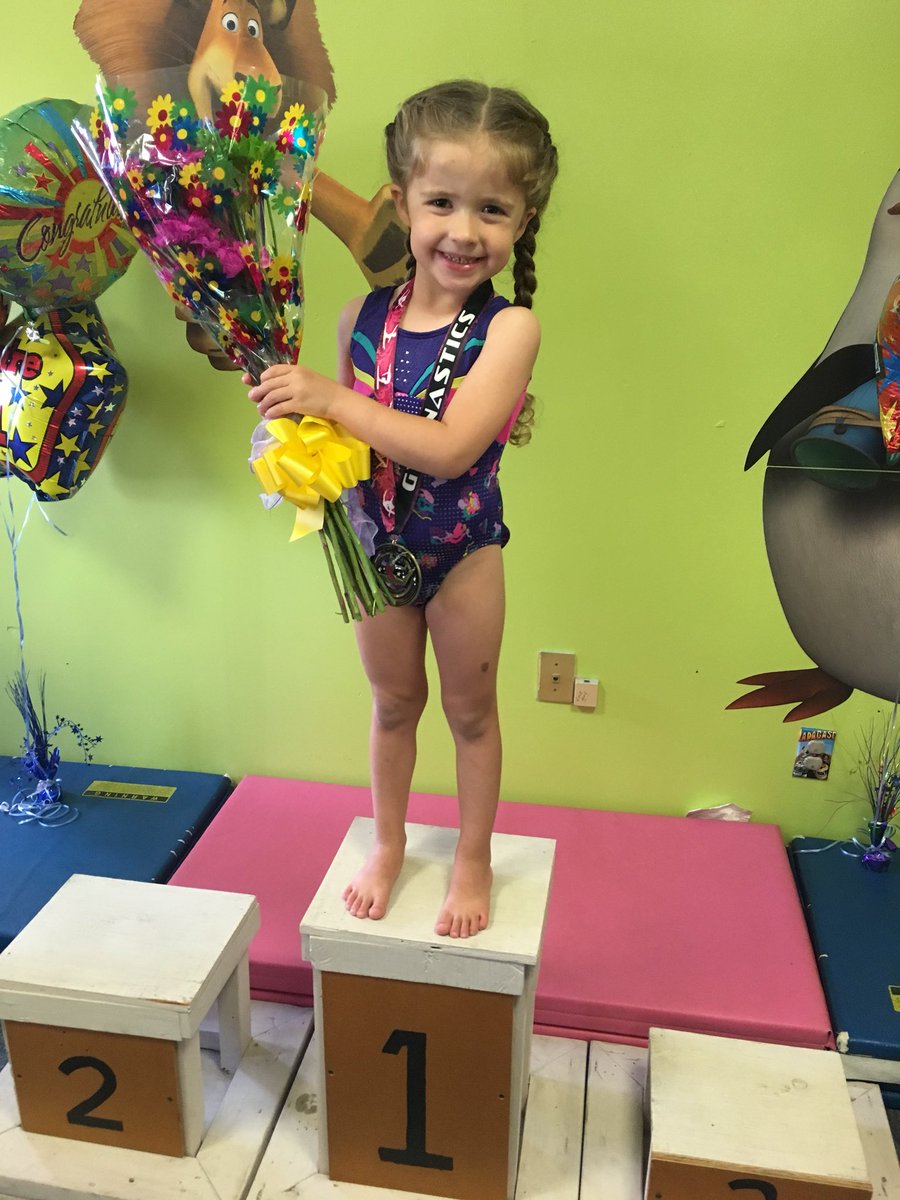 Mair427's tweet photo. #futuregymnast @al_callejas13 https://t.co/NTVXtKGKiq