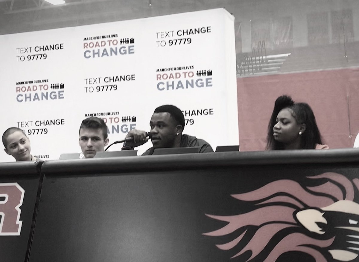 AMarch4OurLives's tweet photo. “We need to bring back the human element of compassion. We can’t just write off those suffering at the hands of gun violence.” - MSD Alumni Jammal Lemy
#RoadToChange https://t.co/rkrAGUexoC