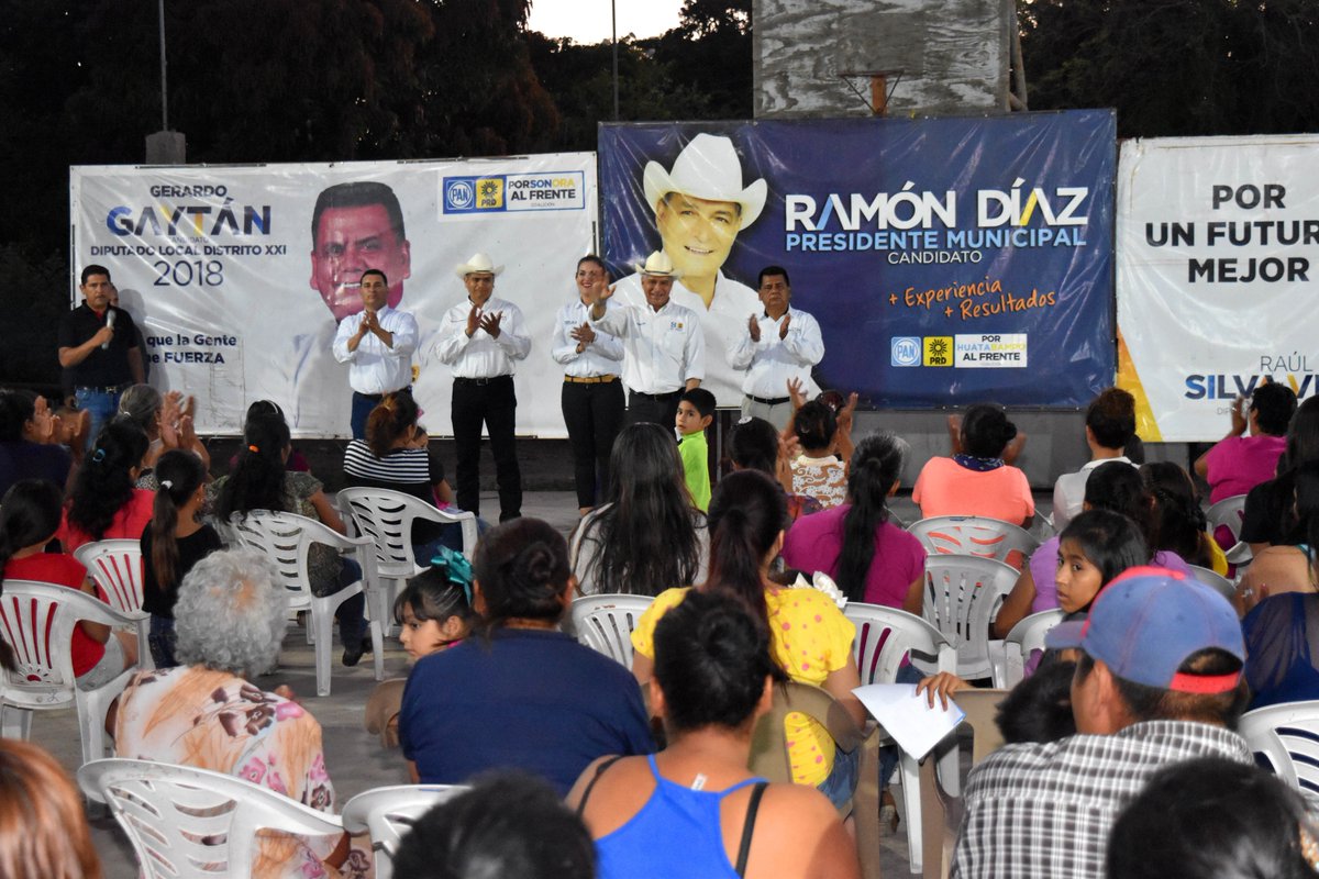 SonoraExpresa's tweet photo. Haremos un gobierno sencillo, humilde y atento con la gente: @RamonDiazN21 https://t.co/sLoxEd8v33
#SonoraExpresa #PorSITeLoPerdiste #MasExperiencia  #MasResultados  #Huatabampo https://t.co/K0dcmuENMk