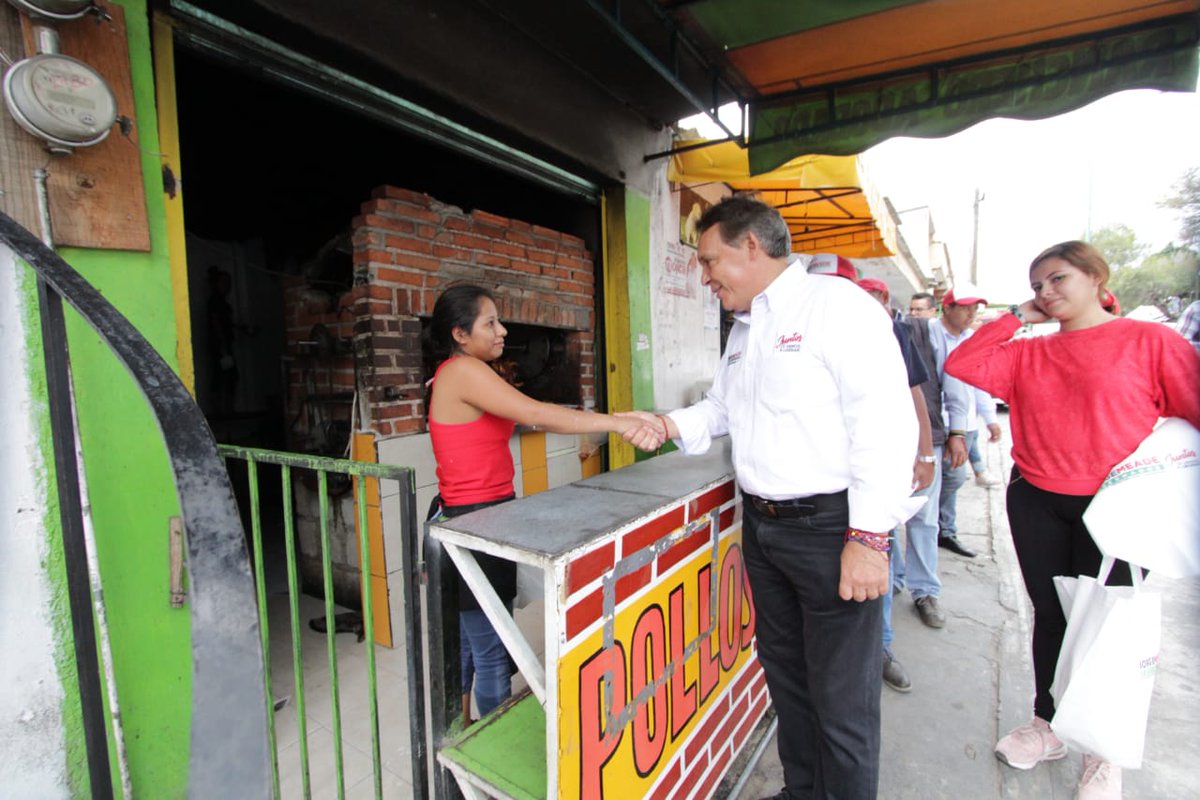 Jorge_Meade's tweet photo. 8 de cada 10 morelenses viven con miedo de salir a las calles, y somos 5to lugar nacional en robo a comercios. Si no hay seguridad, no hay inversiones ni empleos. Vamos a hacer un #Morelos próspero para darle a la gente la tranquilidad que requieren.  #JorgeGobernador https://t.co/hO12oZwa0Y