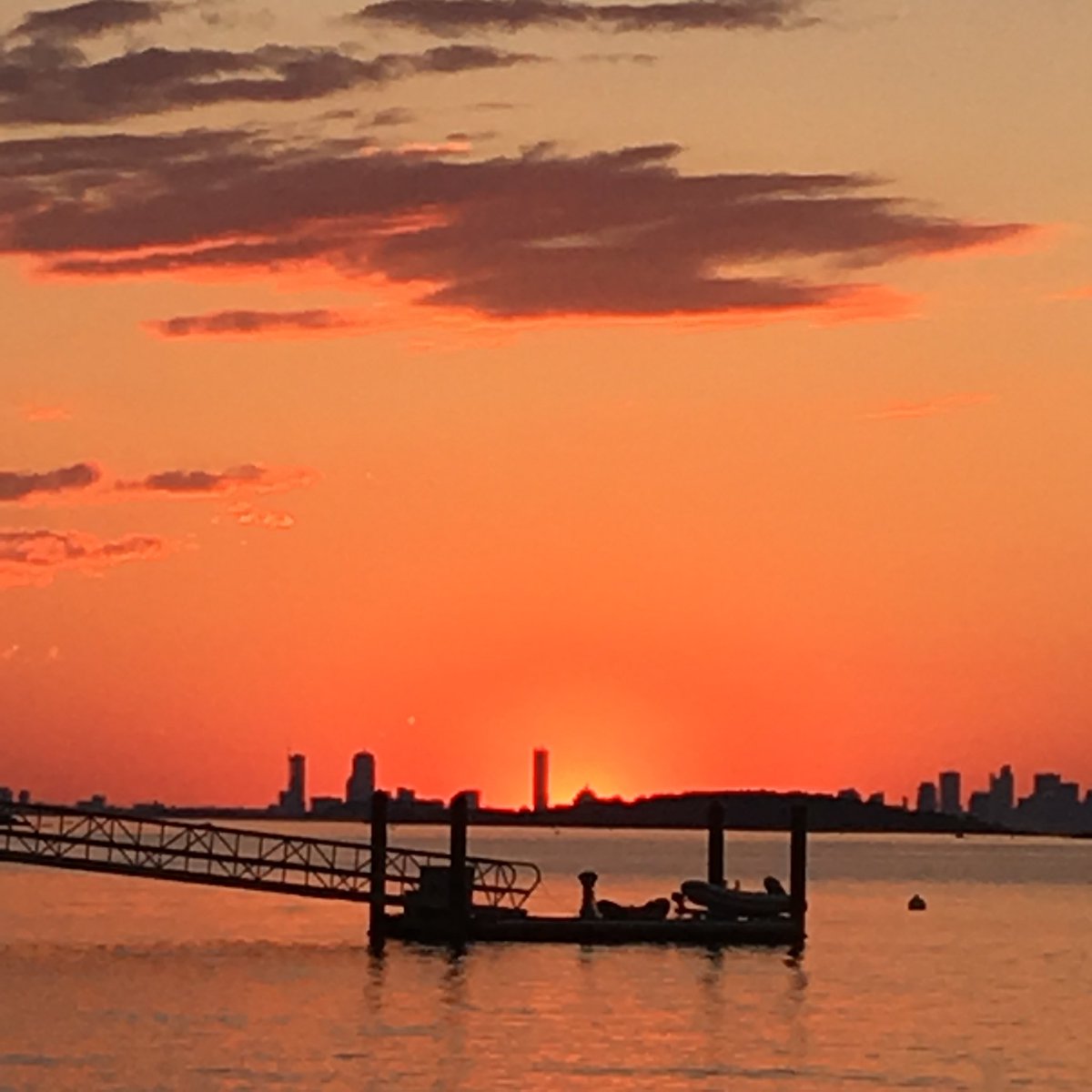 BrucePeck's tweet image. #hellosummer!! #firstsunset of 2018 ~ #sunset from #Hingham Yacht Club