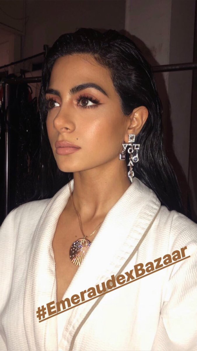 BrasilClizzy's tweet photo. 📸| @EmeraudeToubia postou essas lindas fotos em suas redes sociais. #emeraudexbazaar https://t.co/uvgOq1mXdU