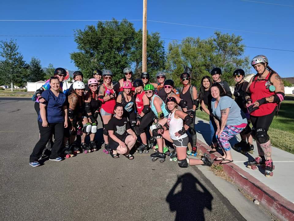 RaynaOlson's tweet photo. #yayskateday. https://t.co/8M161lrHV1
