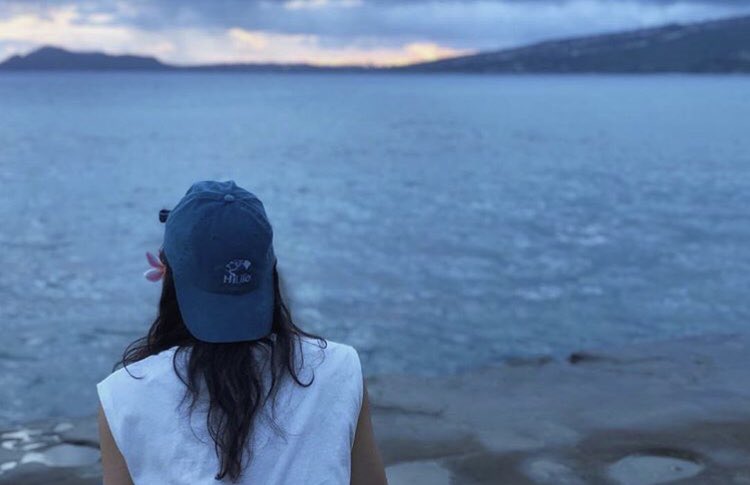 HiLifeStore's tweet image. What up, ohana?! Another classic favorite, Big Logo has been restocked! Available in Black w/white  &amp;amp; White w/navy, sizes S-XXL! 🤙🏾
🌺in a beautiful Hawaii daze💭 @yuyaloha17 Tag @hilifestore to be featured!
Floral Aloha Restocked! Now available in 4 colors, sizes S-XL! #HiLife