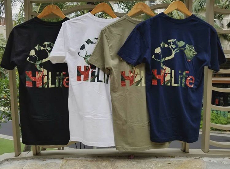 HiLifeStore's tweet image. What up, ohana?! Another classic favorite, Big Logo has been restocked! Available in Black w/white  &amp;amp; White w/navy, sizes S-XXL! 🤙🏾
🌺in a beautiful Hawaii daze💭 @yuyaloha17 Tag @hilifestore to be featured!
Floral Aloha Restocked! Now available in 4 colors, sizes S-XL! #HiLife