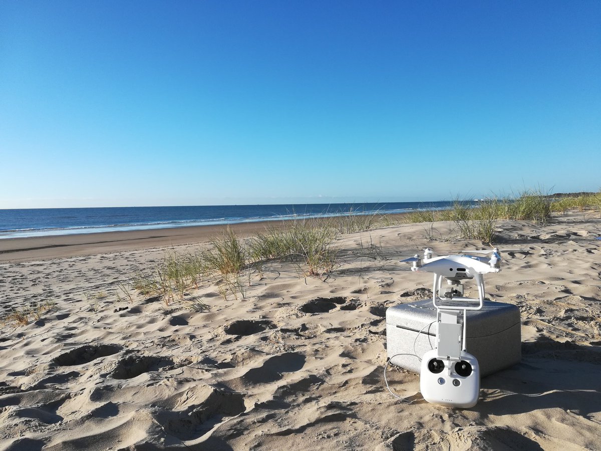 gcc_grs's tweet photo. Great way to start the summer! Up at 4.30am to end a 15 day #intertidal and #foredune survey campaign, comparing drone vs. GPS vs. Sentinel-2A&amp;2B https://t.co/4K13aGGoFe