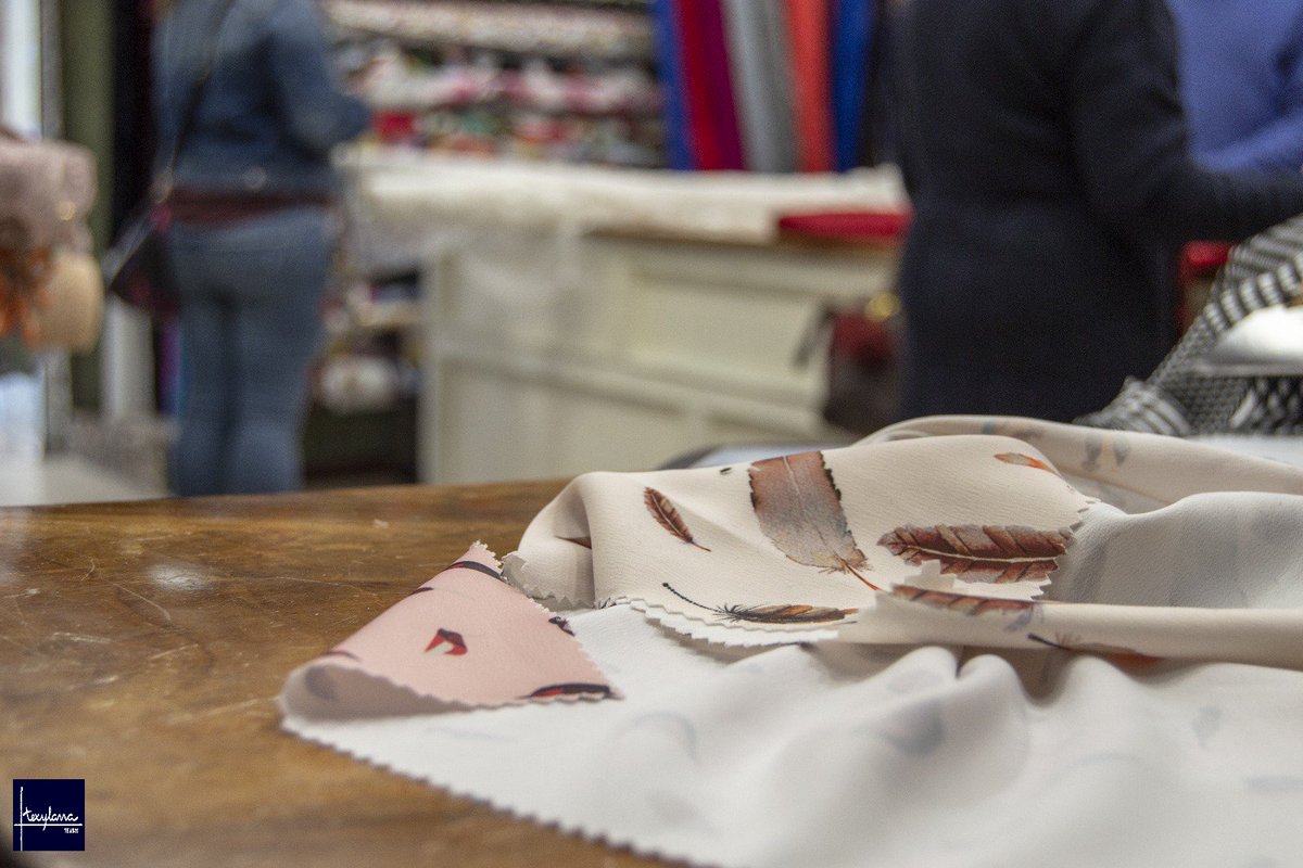 TejidosTexylana's tweet image. Cerramos la semana con numerosas propuestas de tejidos sobre nuestro mostrador. Es en esta temporada cuando más nos apetece pensar en nuevos proyectos, ¿te apuntaría a la confección de una pieza? 🤔

#ModaAMedida #Tejidos #Telas #Jaén