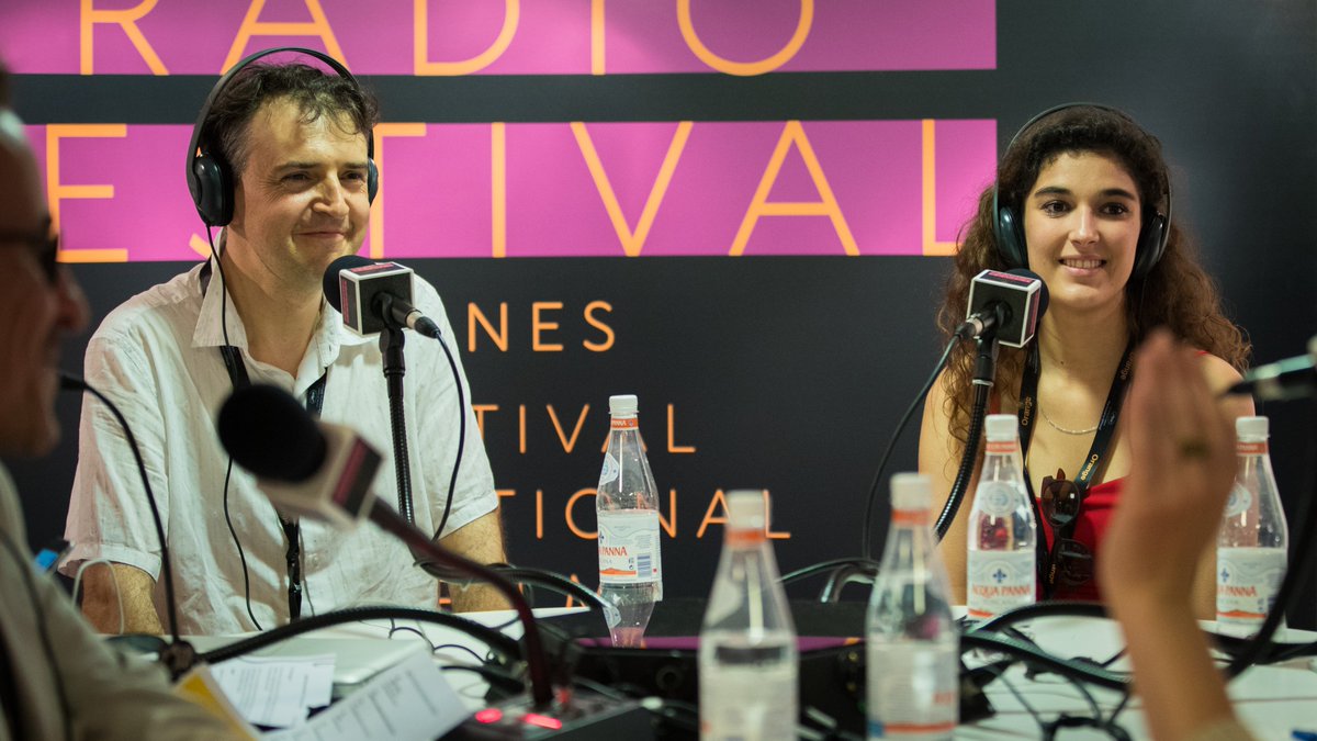 <a href="/AGenouxLesGars/">A Genoux les Gars</a> est en salles depuis mercredi. Ecoutez ou réécoutez l'interview dAntoine Desrosieres et de ses 2 actrices, @S_Arsane et Inas Chanti, dans "Sous les Marches" par <a href="/Fab_LCL/">Fabrice Leclerc</a> et <a href="/MNDANA/">M_n</a> 
#cannes2018 <a href="/RezoFilms/">Rezo Films</a> 
soundcloud.com/radio-festival…