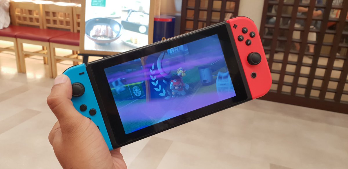 OkamiLabs's tweet photo. En attendant mon tour au restaurant sur Hiratsuka... #MarioTennisAces #Mario #NintendoSwitch https://t.co/gTUOBIkU9I