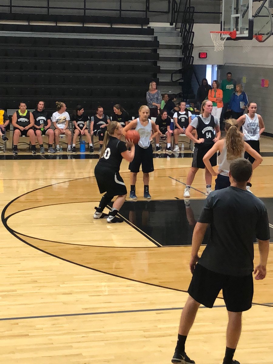 basketball_rams's tweet photo. Great job tonight against two quality programs in Knoxville and Abingdon!
@HSRiverdaleRams 
#rampride https://t.co/eBSphMxihY