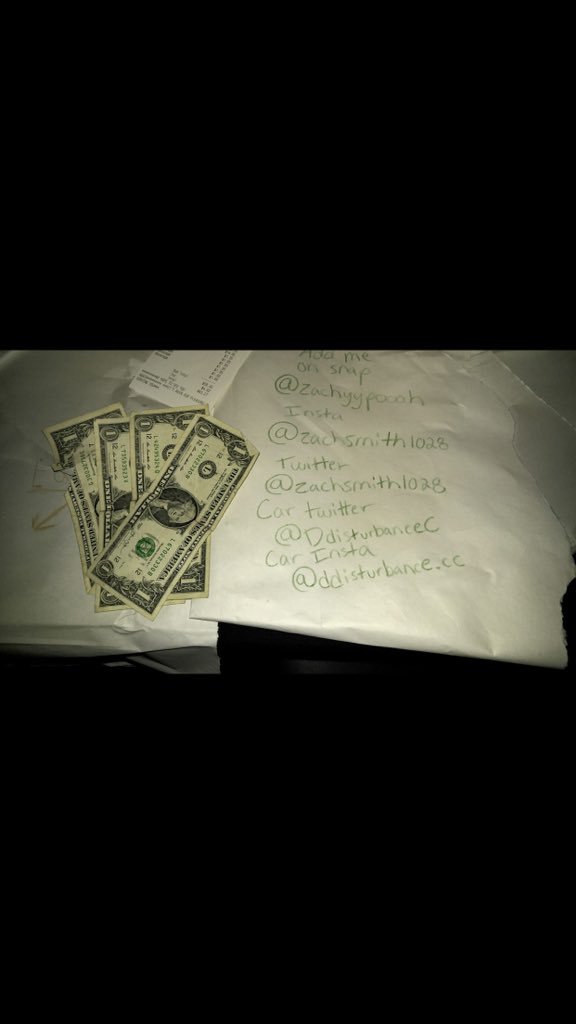 DJDillon8's tweet photo. @ZachSmith1028 how you gonna go out to eat leave 6% tip and then post all your social media... if you can't tip 20% take your ass to McDonald's. https://t.co/gTYklX3IJX