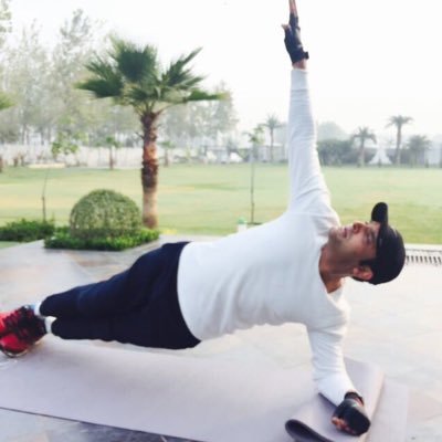 KapilFC_BD's tweet photo. #InternationalYogaDay 
#StayFit #StayBlessed ..
@KapilSharmaK9 https://t.co/OS5NXOoxvV
