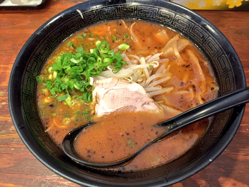 おーくんから教えてもらったラーメン五歩の激辛ラーメン。

さっちーの辛さレベル
🍜3.8／5🍜

他にも辛いラーメンがあれば教えてください！（鳥取市だと嬉しいです✨）

レポしてきます！！