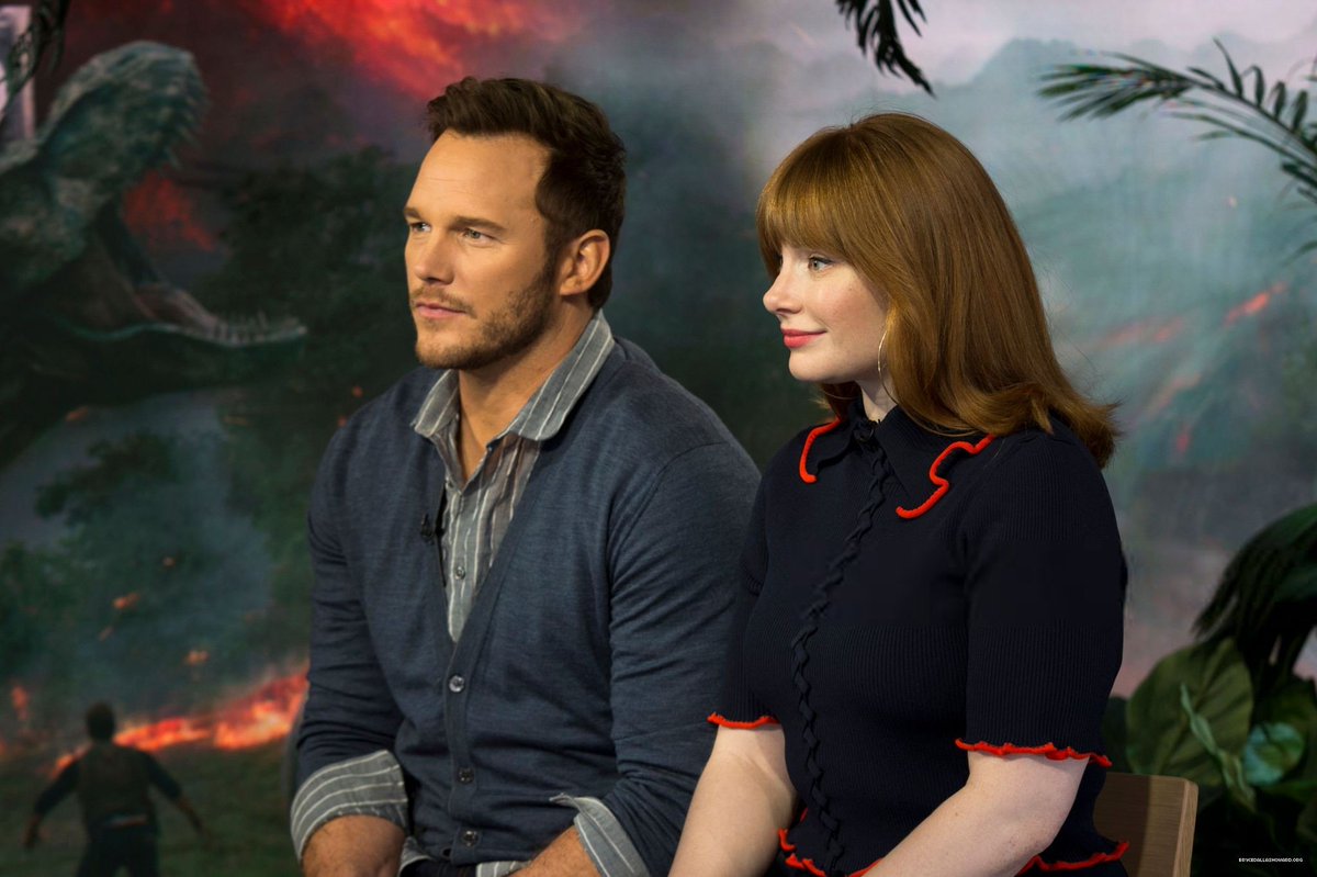 BryceHowardWeb's tweet photo. 📷 Update: Bryce Visiting SiriusXM, “Tonight Show”, and “Today” | View more: https://t.co/7Mi5P5oLHp  #BryceDallasHoward @BryceDHoward #ChrisPratt #FallenKingdom #JurassicWorld https://t.co/IzwwlzPZrY