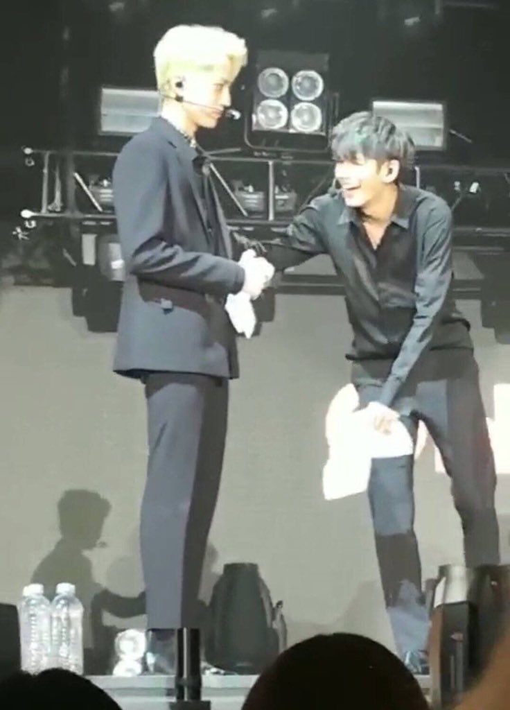 madman_handsome's tweet photo. หลิน : พี่เขาขำอะไรของเขาวะ?? https://t.co/PmZu8WeB69