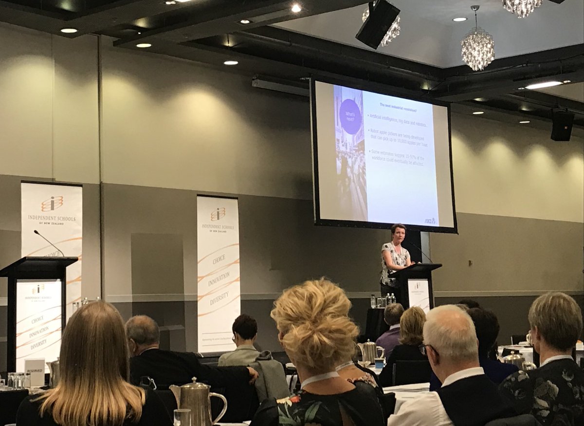 DavidHiattNZ's tweet photo. Passionate preso on the NZ &amp; global economy by @sharon_zollner Chief Economist at @ANZ_NZ. Summary?Disruption is coming to our economic model. #ISNZConference2018 https://t.co/8dmKuXRc4F