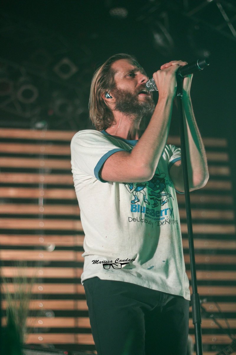 MerissaCandace's tweet photo. "Breathe in your love through my lungs like an addict does"
β£οΈ
So grateful my favorite band @awolnation is playing minutes from my house later this evening.
#HereComeTheRuntsTour
#awolnation #love https://t.co/KjvNqeHsgT