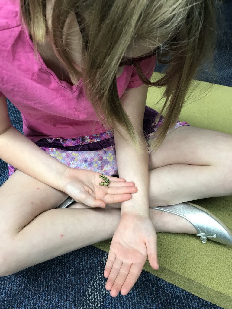 lcampbell3's tweet photo. @IowaMonarchs @Chirpy_Susan @doug_helmers @FarmrHuntr @Grangerrick @TraciKKnight @KelsFleming @BrookeB_25 @Randallpaulcass @ISU_wildlife @gleasonben Young scientists  @ Gilmore City -Bradgate! And they want to take action! Together we can help the monarch! #plaea https://t.co/JS5BUZX552