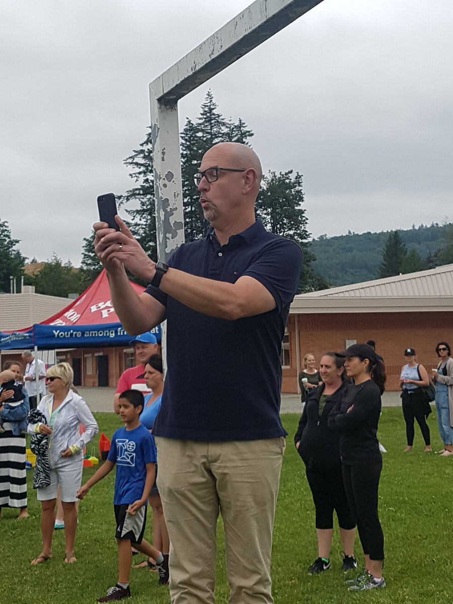 mrs_ravinder's tweet photo. What a wonderful staff. Such a fun sports day! 
@mountainSD34 @gtoews @3eMission @davehill https://t.co/WfgctReGsl