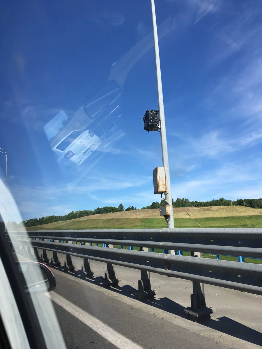 На Президентском мосту автодория замотана в чёрную пленку. Все 4 радара с обеих сторон. В чем причина? Можно тапку в пол давать?🚘
<a href="/bkd73/">Безопасные и качественные дороги 73</a> #ulsk #ulway