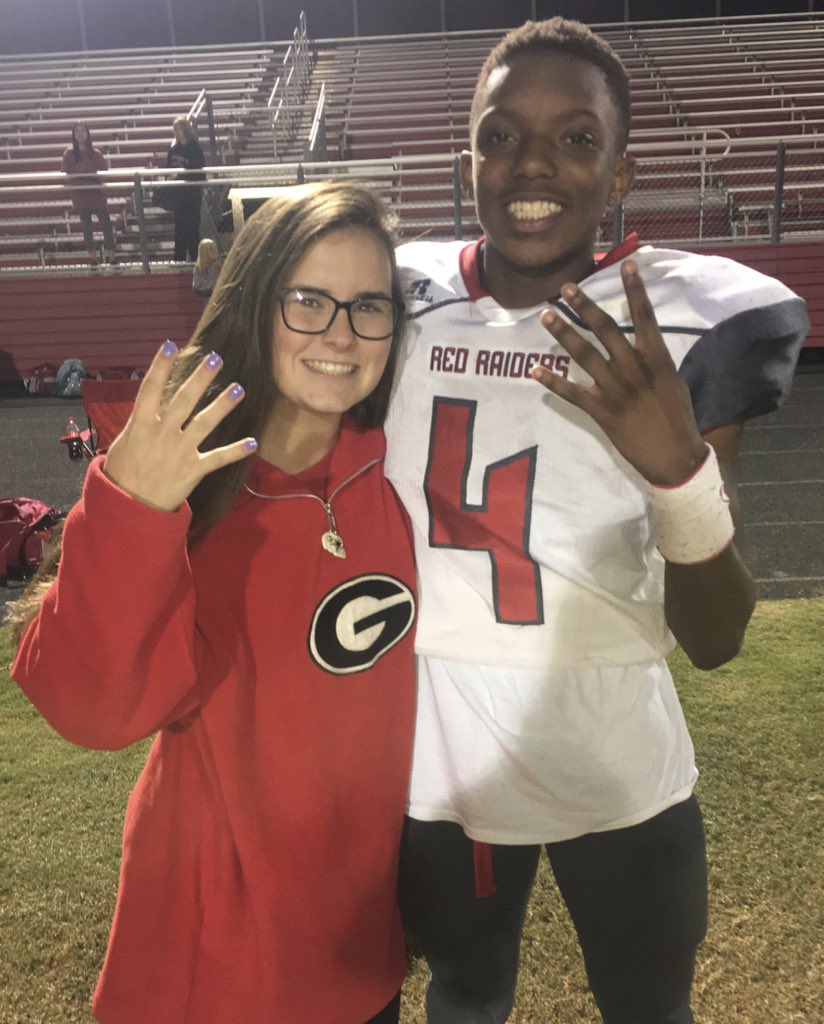LexiMinish1's tweet photo. so proud of my bff! keep pushing and working hard!! ily bff 💘🏈 #1downmanytogo #grinddontstop https://t.co/PhzFunNzb6
