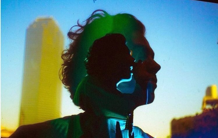 lukepicsI's tweet photo. #YOUNGBLOODStreamingParty https://t.co/c8rettsLqH