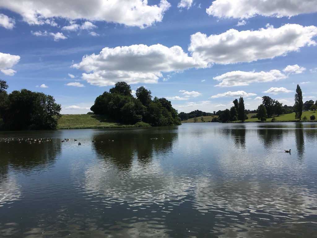 Fantastic afternoon <a href="/BowoodHouse/">Bowood House & Gardens</a> yesterday with our family exploring the house (helped by friendly &amp; knowledgeable security man) and grounds #kidfriendly <a href="/tractorted1/">Tractor Ted Official</a> #ruraldiversification #lakesidepicnics #adventureplayground #indoorplaybarn #familytrails