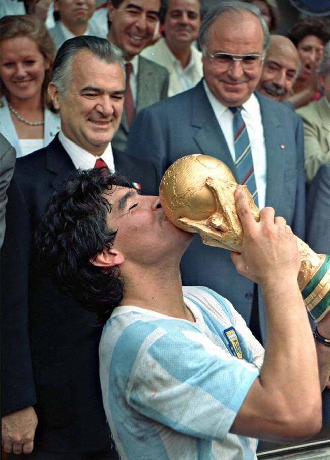 ArgantinaMessi's tweet photo. @TeamMessi We thank you are same but of corse not same https://t.co/EcULClicUK