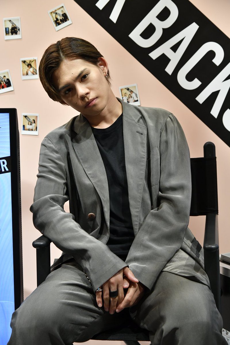 NYLONJAPAN's tweet photo. 昨夜、#超特急 メンバーが来店し、大盛況だった『ディオール バックステージ』ポップアップイベント。伊勢丹新宿本店2Fにて6/26までの期間限定で開催中。本日は19時から岡本至恩さんが来店予定！他にもシークレットゲストが来店するよ♡
https://t.co/Evu3K4Bw2S
 #ディオールバックステージ @sd_bt https://t.co/8jHurhCF5X