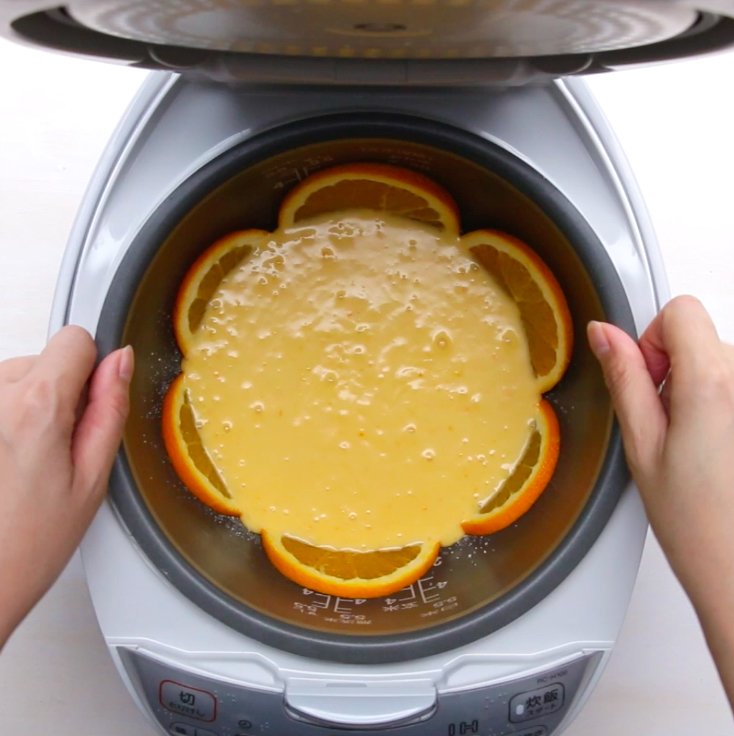炊飯器で 簡単すぎる大胆オレンジチーズケーキ