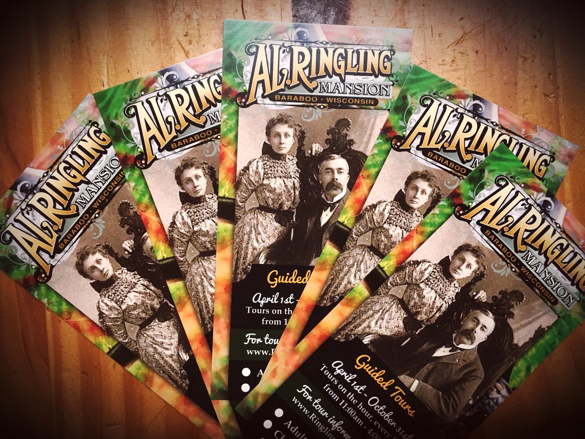 atoxicdream's tweet photo. 🔥 Fresh off the press. I designed these 2018 Mansion tour tickets for @RinglingMansion and I am loving them! #GraphicDesign https://t.co/ty9l7yDPja