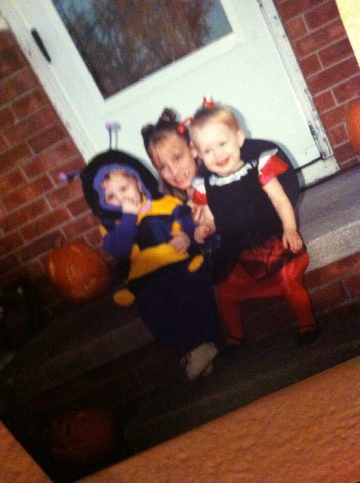 samskiserx's tweet photo. happy 20th birthday @haleyannski I love you 💓 https://t.co/ui1uG5NwkZ