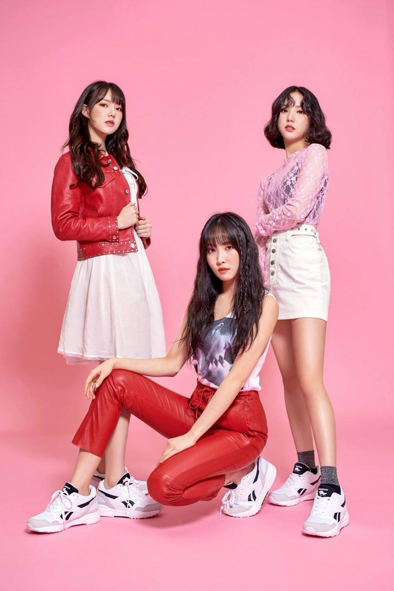 GFRIEND X Reebok Classic Korea 