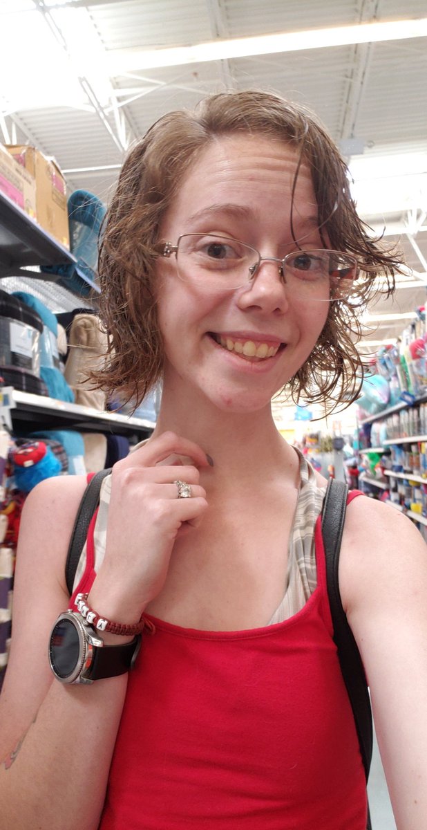 Bobie732's tweet photo. New hair cut... cant wait to straighten it and see how it looks #newhair #newhaircut #twitchaffiliate #twitchkittens #twitch #twitchstreamer https://t.co/sAThrKptN5