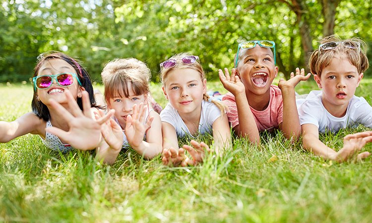 NatureValleySA's tweet photo. They have the best adventures in nature - gear them up with some crunchy energy for long lasting adventures. #Choosethrightsnack #Healthysnacking https://t.co/Jjs7mxq2vx