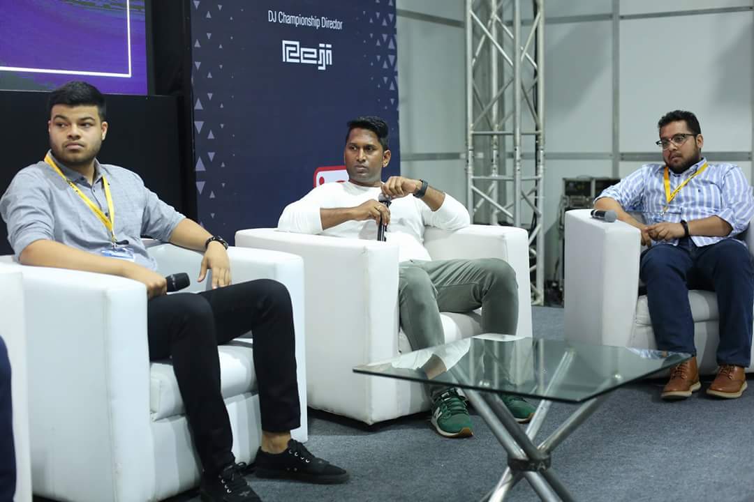 MRBLiveEnt's tweet photo. We had the pleasure of representing our point of view at the @palm_expo, discussing "The Great Indian Touring Phenomenon". The panelists included Laiq Qureshi, Arjun Andotra, Kyle Pereira and our very own Balaji Manoharan, coming together to share their experience in the field. https://t.co/DVugMZY4pd