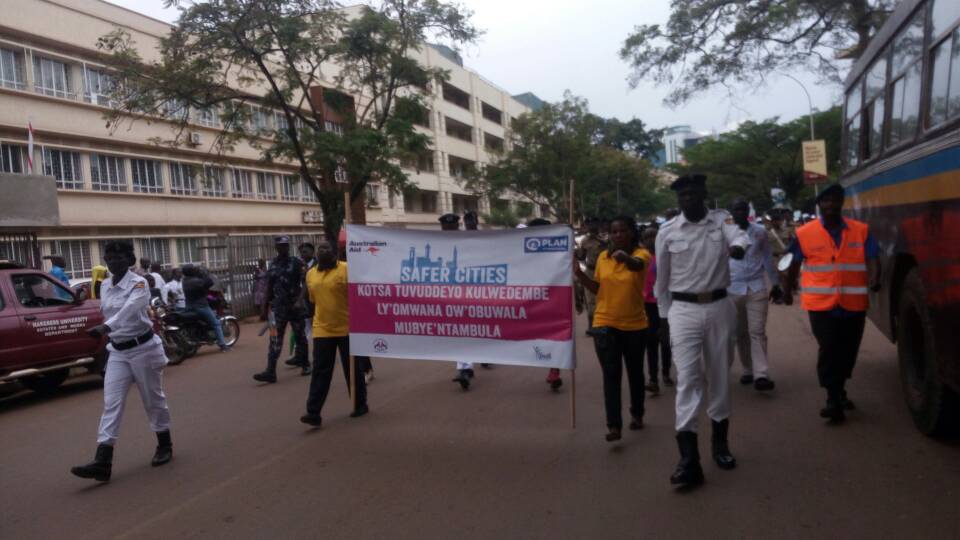ITFAfrica's tweet photo. Ugandan union #ATGWU through its affiliate #KOTSA promoting gender equality in #OurPublicTransport #WeAreITF https://t.co/ScJxjtqpVb