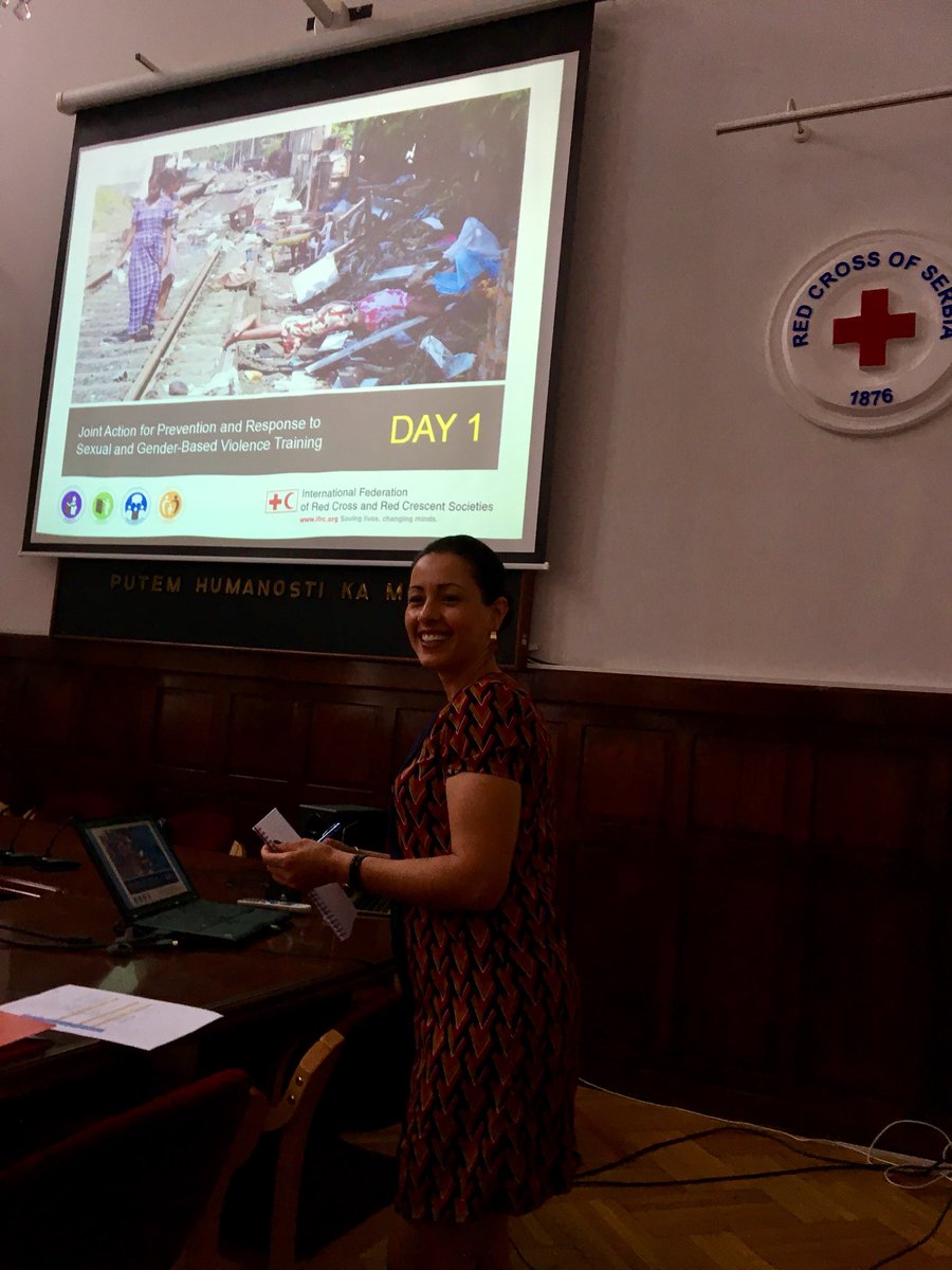 Starting 3 days of training @CKSrbije @IFRC_Europe @Federation on prevention & response to sexual and #gender-based violence in #migration. @ShirinNamiq is ready! Participants from 4 National Societies #EndVaW #ReformAid