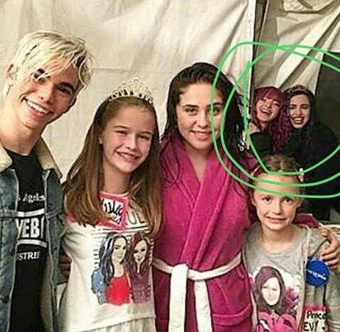 We always are on the pictures, true? 😂💜💙 <a href="/loverofstrxwbry/">not important 💔</a> <a href="/OfADevilKidx/">Carlos Peréz</a>