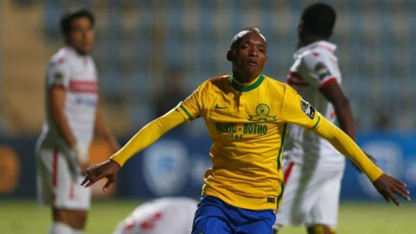 jenkers_en's tweet image. CONFIRMED: Kaizer Chiefs sign #Khama #Billiat and #Madagascar star jenke.rs/Hc53Sl