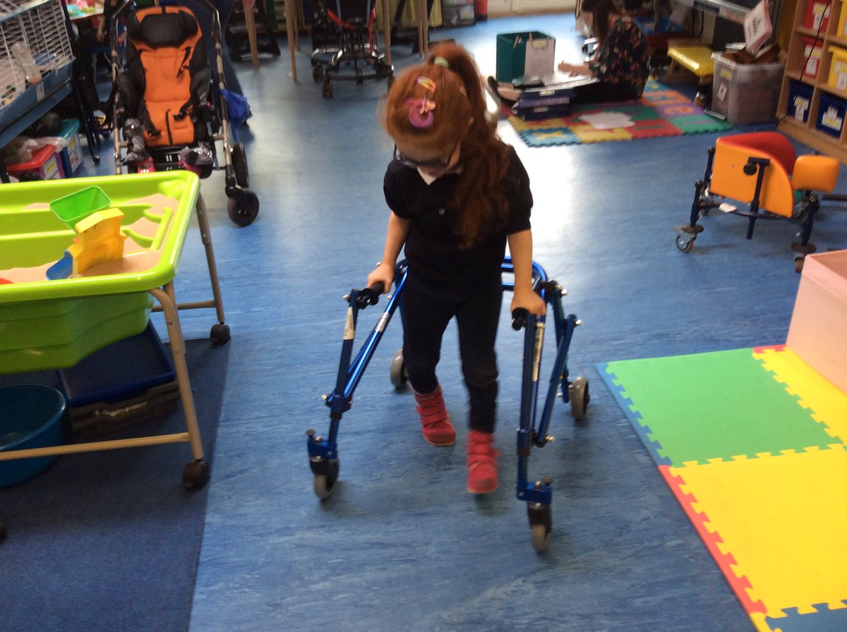 wilsonstfeed's tweet photo. #wsbees walking independently for the first time #wseyfs #wsyesican https://t.co/j7C34ZkjN9