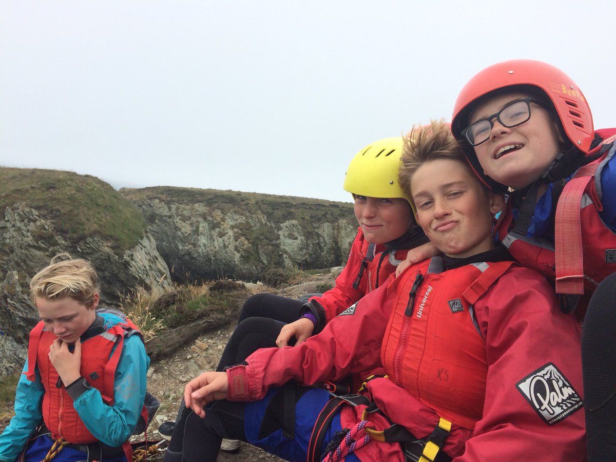 NWSnl_Form5's tweet photo. #NLTrips #NLLeavers #NLForm5 https://t.co/3vtiMjaP6C