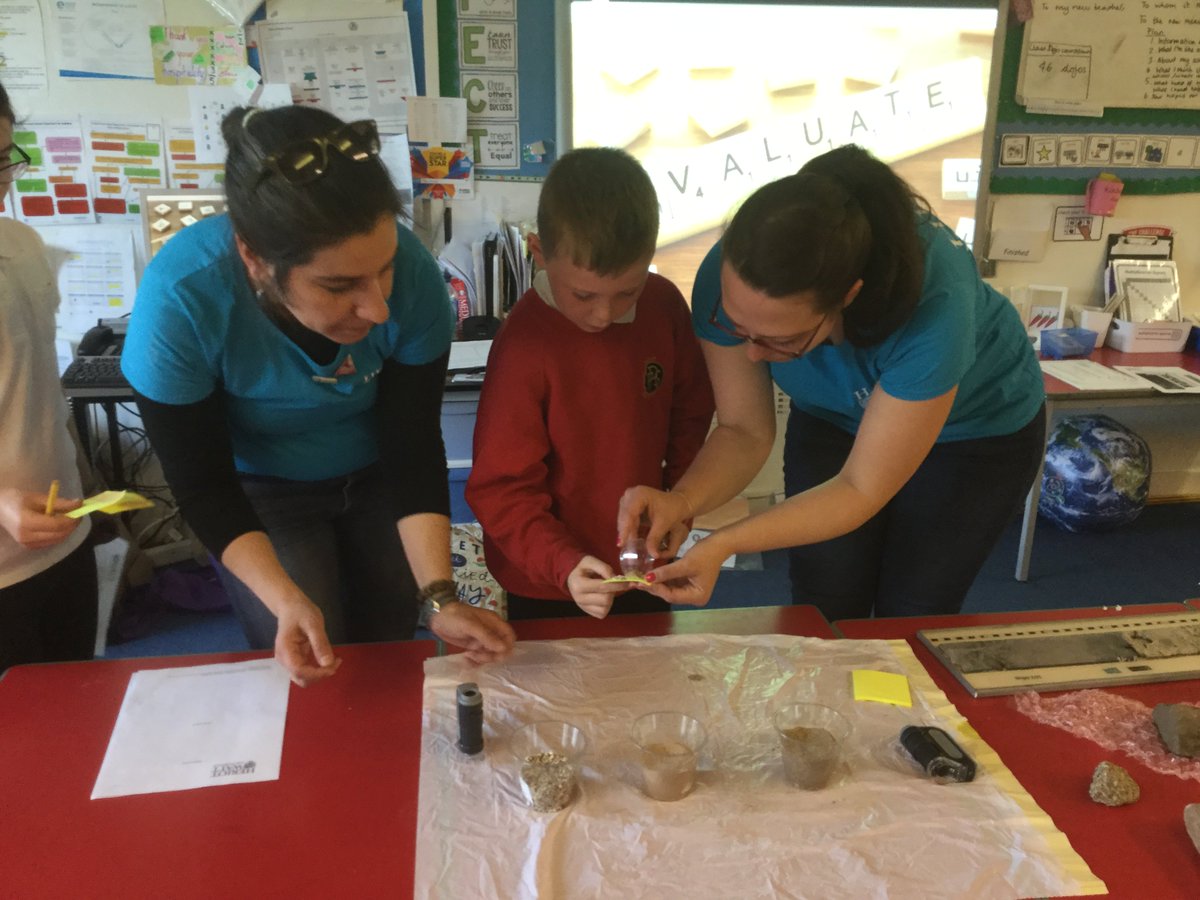 MissDavisRPS's tweet photo. P4 had a rocking day with the engineers from @HeriotWattUni. We were exploring the porosity of rocks π§πβ€οΈ #futureengineers #expertsintheclassroom #womeninengineering https://t.co/ifevMZvYds