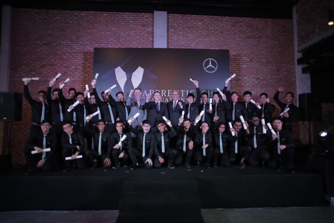 Congratulations to Automotive Mechatronic Training batch 13-2018 on your Apprenticeship Graduation! The presence of the VIP, Dr. Claus Weidner CEO of Mercedes-Benz Malaysia and Heinrich Schrom Vice President of Mercedes-Benz Malaysia has truly made this ceremony a memorable one.