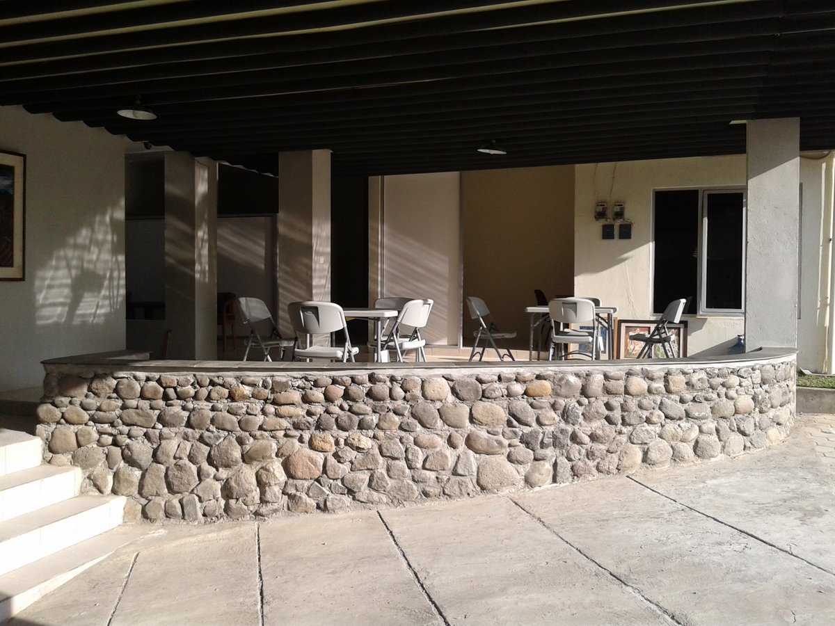 AB23KOS's tweet image. AB23kos: kami ada kamar kos kosong silahkan kunjungi