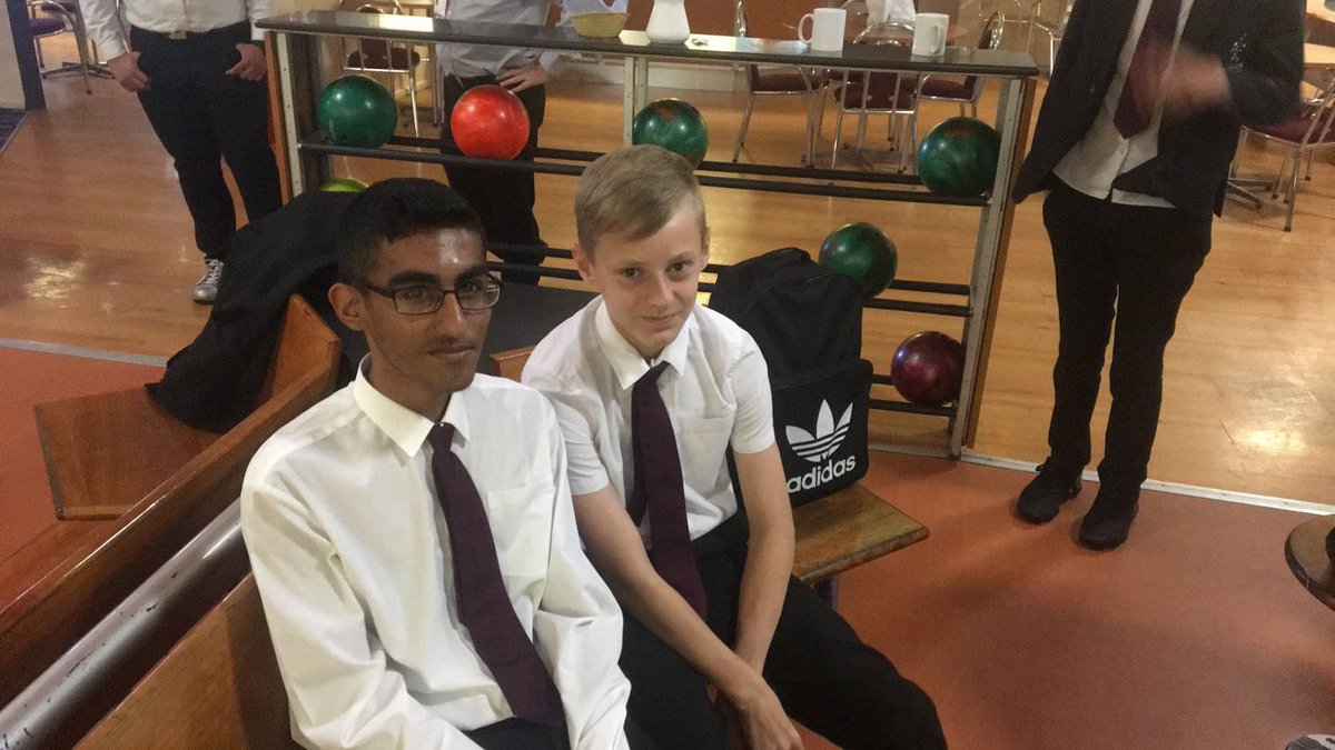 rastrick2020's tweet photo. A lovely afternoon being spent bowling to celebrate Year 9's success this year 🎳 @RastrickHigh #bowling #fun #celebration https://t.co/6bLbeTj1Qa
