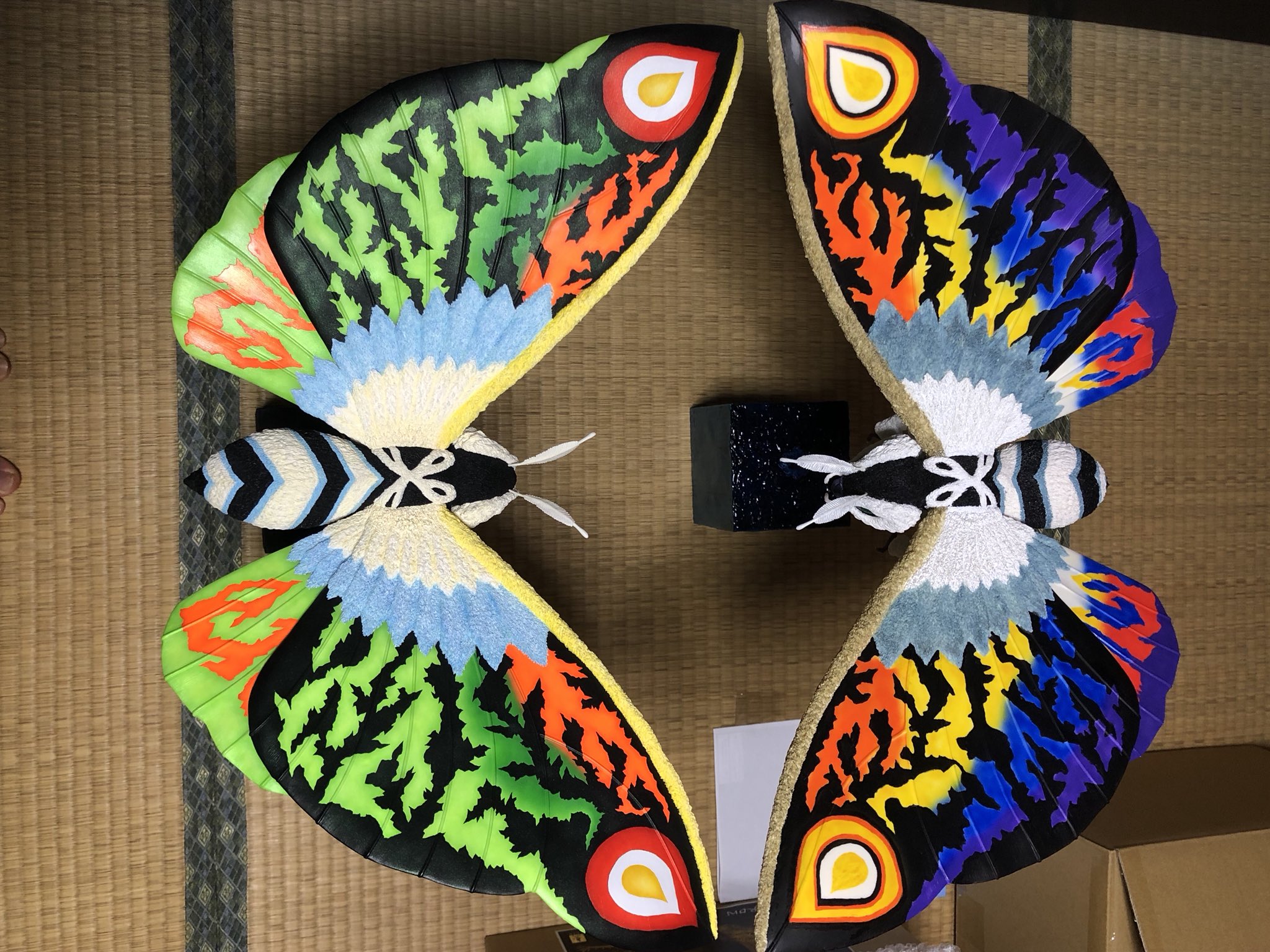 未使用に近い！モスラ&レインボーモスラ ☆ムービーモンスターシリーズ