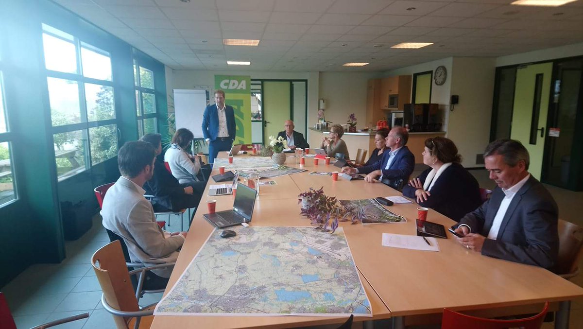 Met @marjonverkleij en <a href="/HelmavdLouw/">Helma van der Louw</a> aanwezig bij #CDA bijeenkomst Perspectief Groene Hart en visie Krimpenerwaard. 
We bespreken met CDA collega's uit Nieuwkoop, Kaag en Braasem, Bodegraven, Krimpenerwaard en de Provinciale Staten de huidige situatie, toekomstvisie en ambities.